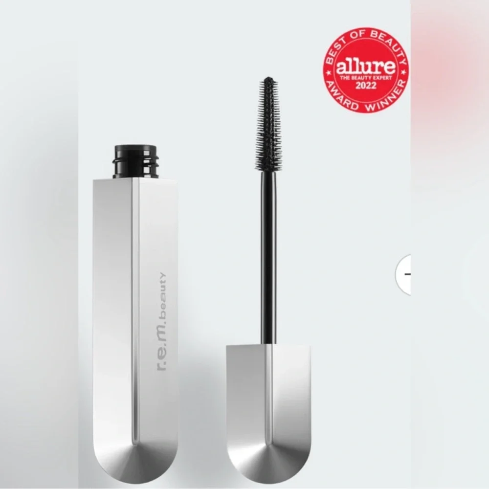 r.e.m. beauty Black Lengthening & Defining Mascara